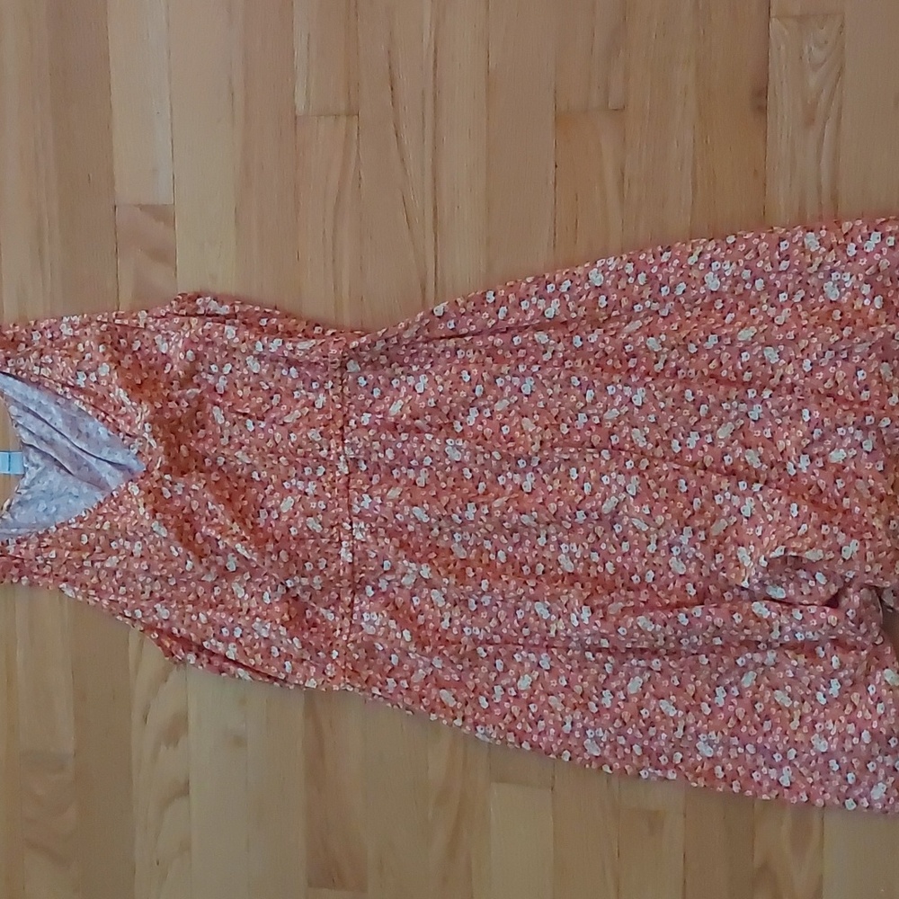 Floral pink dress. Size Medium